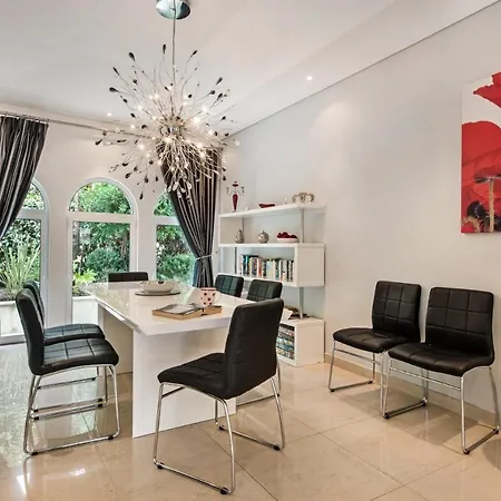 Villa Vale Do Garrao Sleeps 8 With Pool Air Con And Wifi