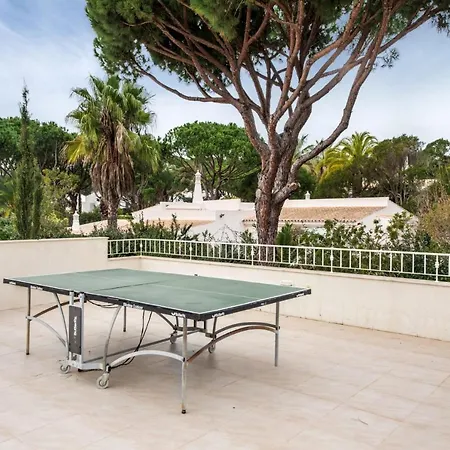Villa Vale Do Garrao Sleeps 8 With Pool Air Con And Wifi Vale do Lobo