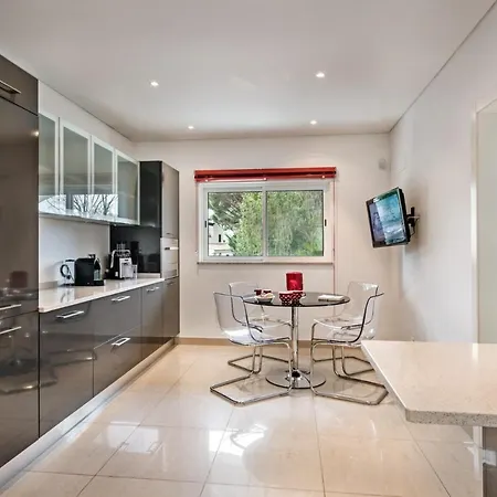 Vale Do Garrao Sleeps 8 With Pool Air Con And Wifi Vale do Lobo